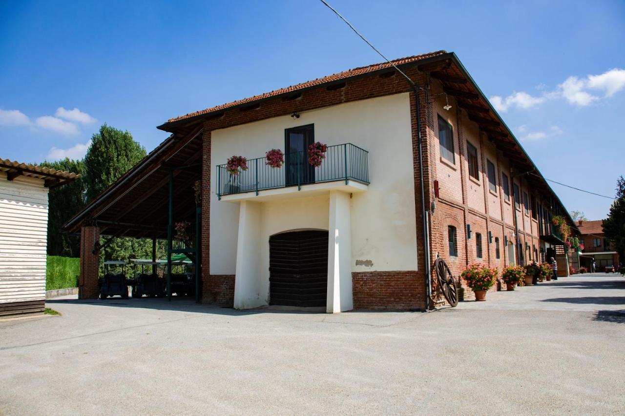 Agriturismo La Margherita Carmagnola Bagian luar foto