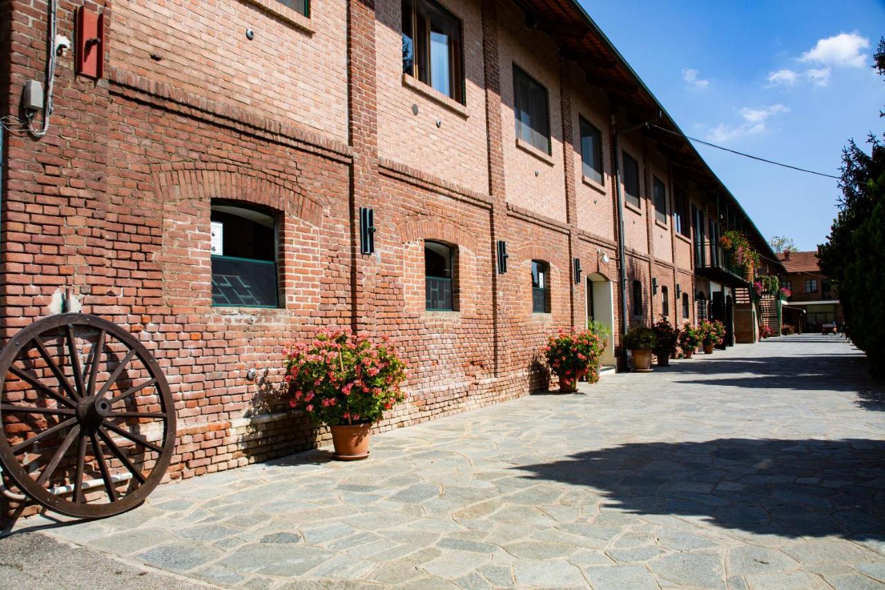 Agriturismo La Margherita Carmagnola Bagian luar foto