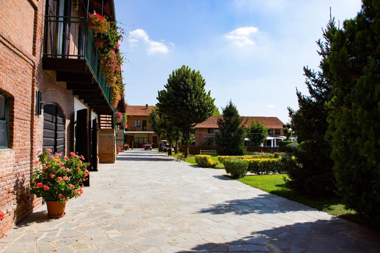 Agriturismo La Margherita Carmagnola Bagian luar foto